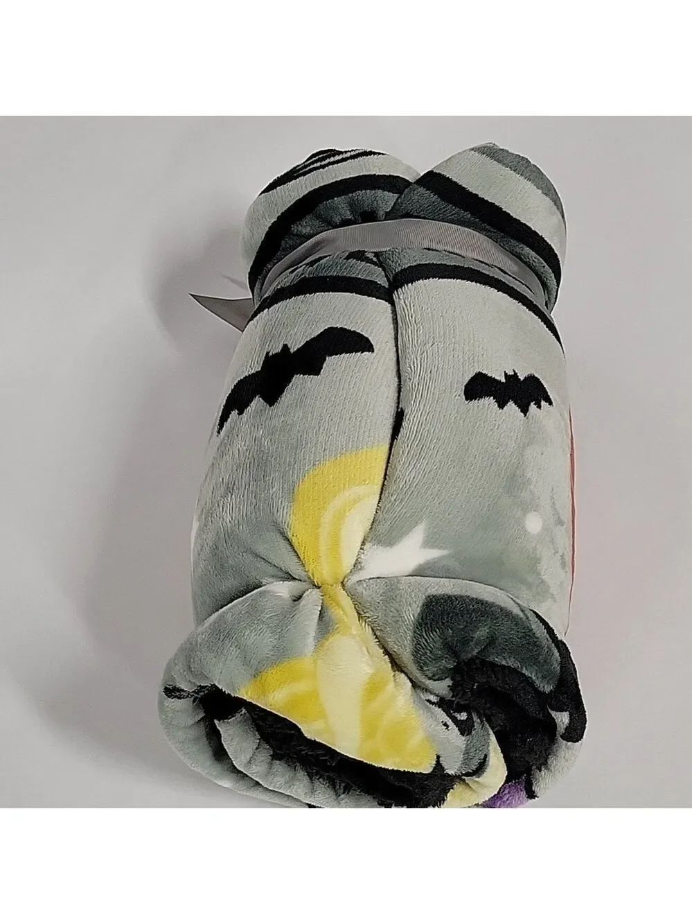 NWT Disney Hocus Pocus Black Flame Candle Blanket, 50x60